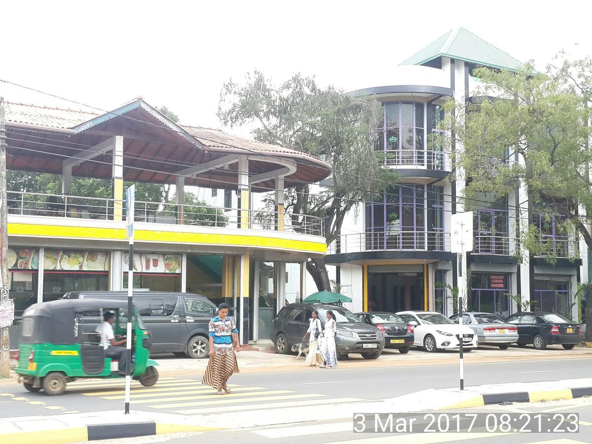 Old Mahawasala Hotel Bambaragaleyaya Kültér fotó